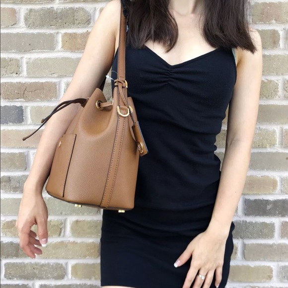 Michael Kors Greenwich Medium Hobo Luggage Yellow - Picture 6 of 8